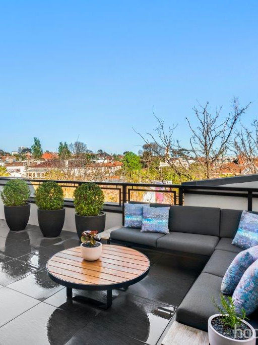 The Gatwick Coffee Table