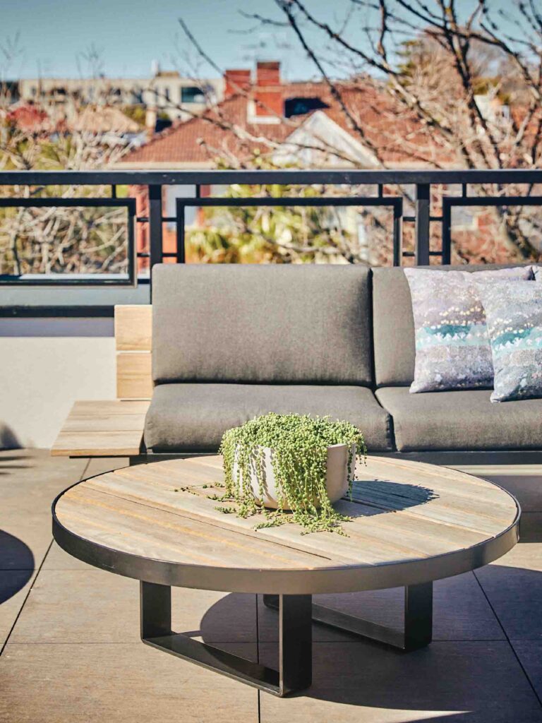 the gatwick coffee table