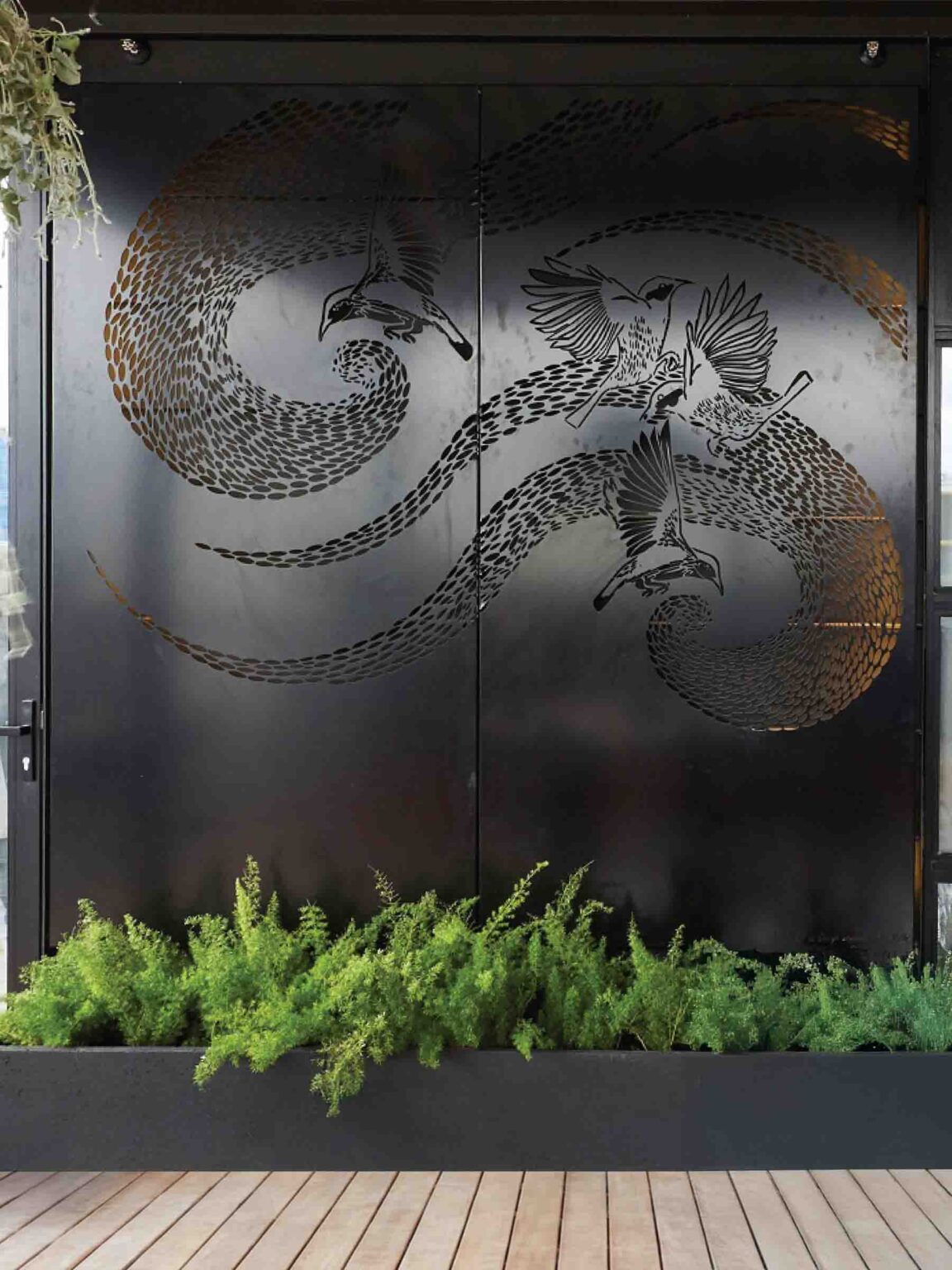 The Wattle Bird Art Screen