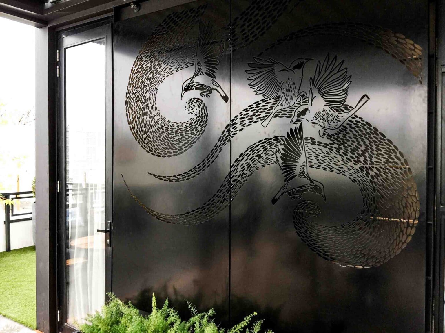 The Wattle Bird Art Screen