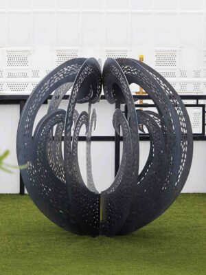 wattle bird sculpture